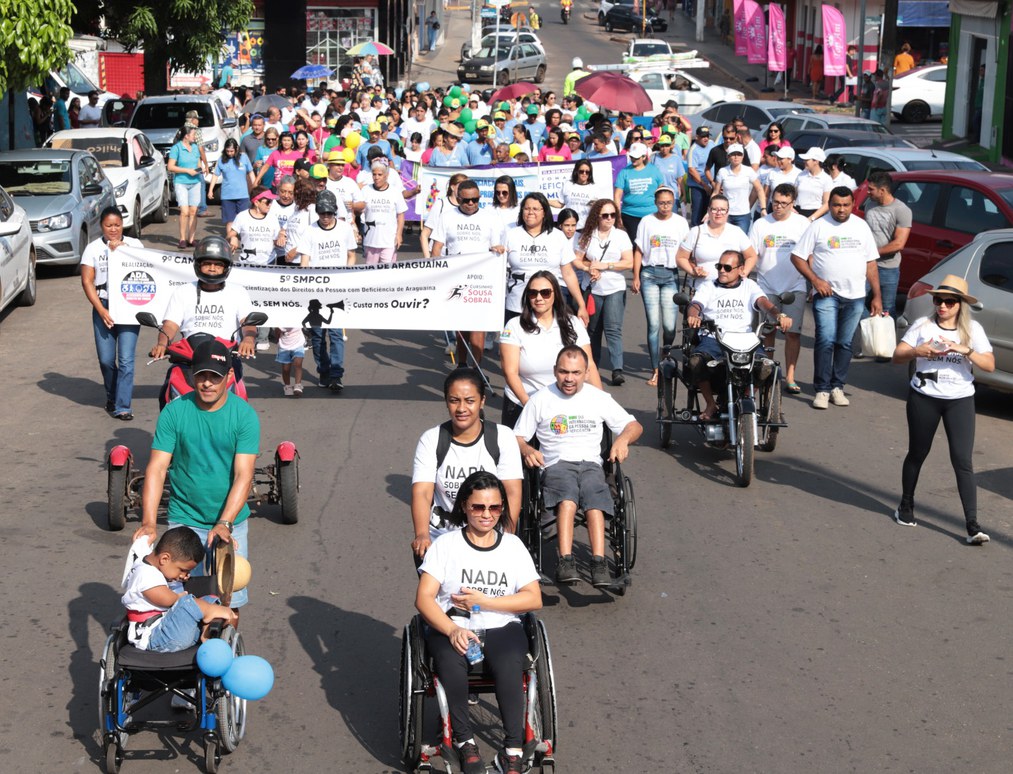 Acessibilidade e respeito: pessoas com deficiência de Araguaína fazem caminhada pedindo para serem vistas e ouvidas pela sociedade