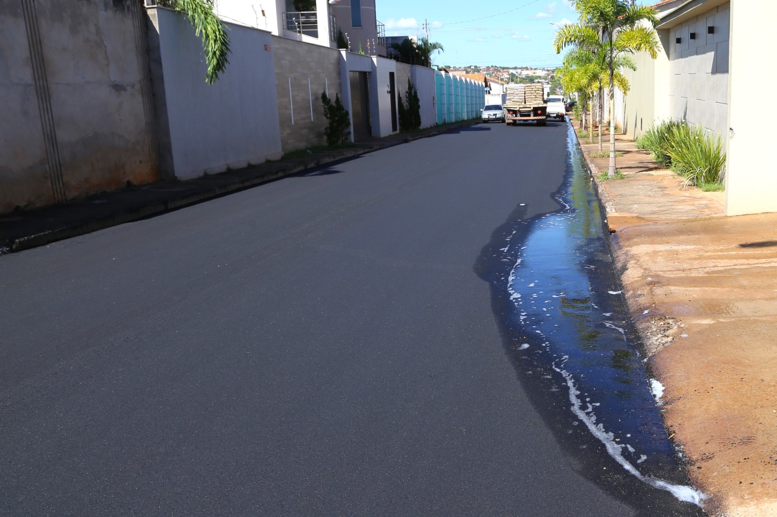 O Demupe atende uma média de duas ocorrências por dia sobre água servida, principalmente nos bairros que receberam nova pavimentação recentemente