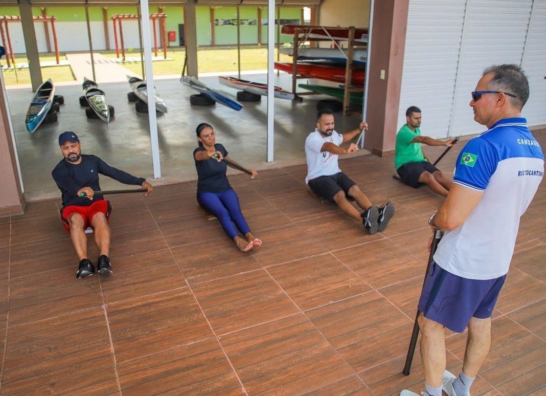 Instrutores do Centro de Canoagem realizam curso com treinador internacional focado no alto rendimento