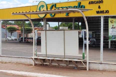 Pontos de ônibus, tíxi e mototíxi de Araguaína serão padronizados