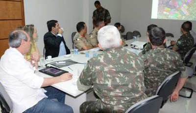 Comando Militar do Norte se reúne com prefeito Ronaldo Dimas