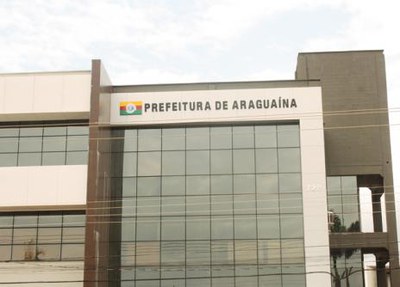 Secretários e presidentes municipais entregam cargos em Araguaína