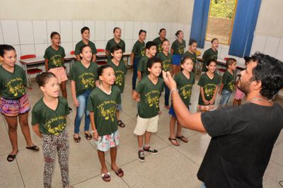 800 crianças se preparam para Cantata de Natal em Araguaína