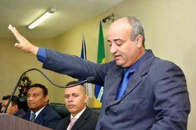 Fraudneis Fiomare é empossado prefeito de Araguaína