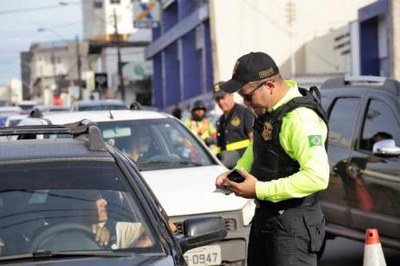 ASTT intensifica fiscalização ao transporte clandestino de passageiros