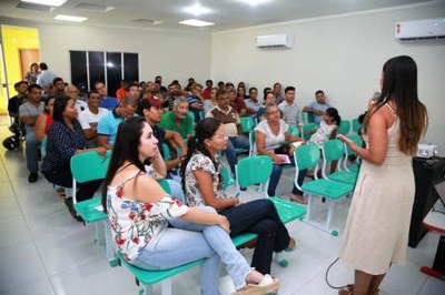 Educação orienta produtores sobre oferta de alimentos para merenda escolar