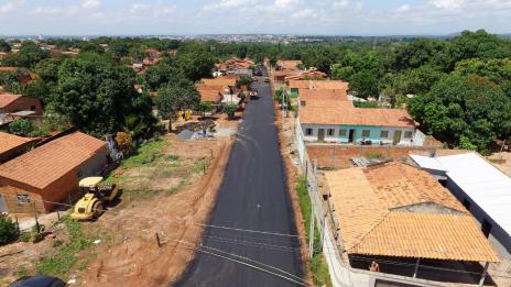 Pavimentação asfáltica melhora acesso de moradores da Vila Goiás
