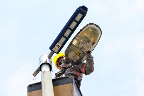 Prefeitura inicia instalação de lâmpadas de LED com luminosidade 30% maior