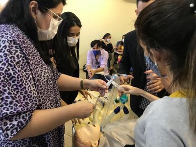 Profissionais de Araguaína participam de capacitação para reforçar atendimento a pacientes graves da covid-19