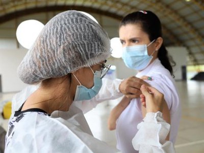 Araguaína inicia vacinação contra covid19 em pessoas entre 40 e 59 anos com comorbidades ou deficiência permanente