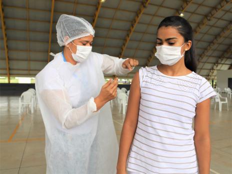Araguaína inicia vacinação contra covid19 para população a partir dos 28 anos