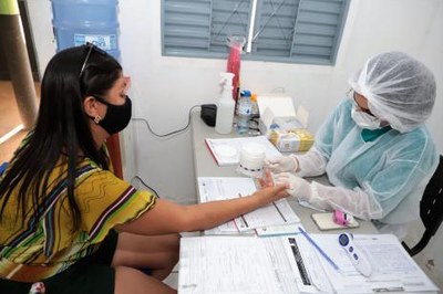 Barreira sanitária no Garimpinho orienta sobre regras para conter covid-19