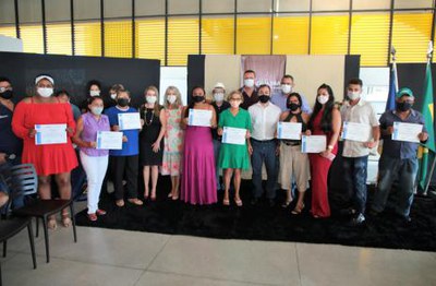 Mais de 100 araguainenses recebem certificação de cursos gratuitos