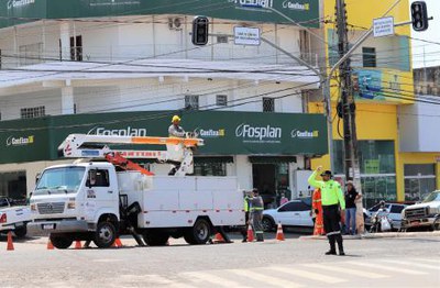 Modernização dos semáforos pretende chegar a 19 cruzamentos de Araguaína