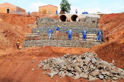 Obras de drenagem no Setor Ana Maria chegam na reta final