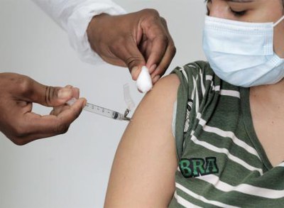 Segunda dose da vacina contra a covid19 passará também a ser oferecida nas UBS de Araguaína a partir de terça feira, 31