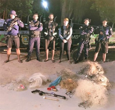 Aumenta número de apreensões de materiais de pesca predatória em praia do Garimpinho