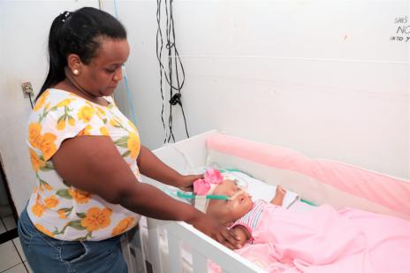 Bebê araguainense surpreende médicos e celebra seu primeiro aniversário