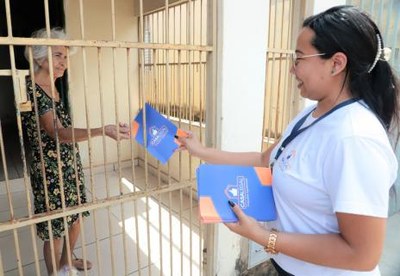 Moradores do Bairro São João em Araguaína são visitados para regularização gratuita de seus imóveis