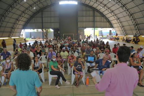 Moradores do Bairro São João participam de audiência pública sobre regularização de imóveis