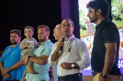 Prefeito Wagner reforça parceria com iniciativa privada na apresentação de nova praça