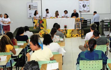Prefeitura capacita servidores e faz ação cultural sobre racismo em Araguaína