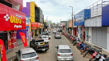 Prefeitura de Araguaína paga a primeira parcela do décimo terceiro e injeta mais de R$ 3,1 milhões na economia da cidade