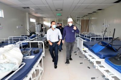 Wagner vistoria implantação do Pronto Atendimento Infantil