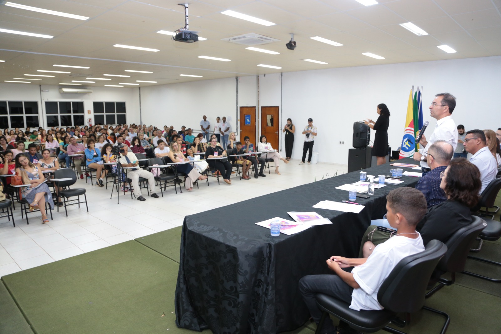 O objetivo da conferência foi reunir representantes da sociedade para o debate e busca de novas estratégias que diminuam os impactos da pandemia da covid-19 na garantia dos direitos à criança e ao adolescente (Foto: Marcos Sandes Filho)