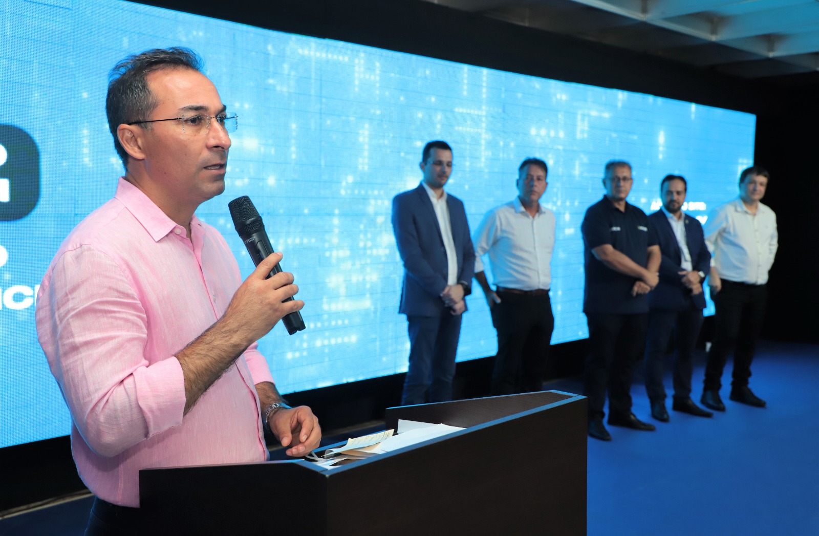 Abertura do evento foi realizada nessa terça-feira, 11, com a presença de autoridades, expositores e visitantes (Foto: Marcos Sandes/Secom Araguaína)