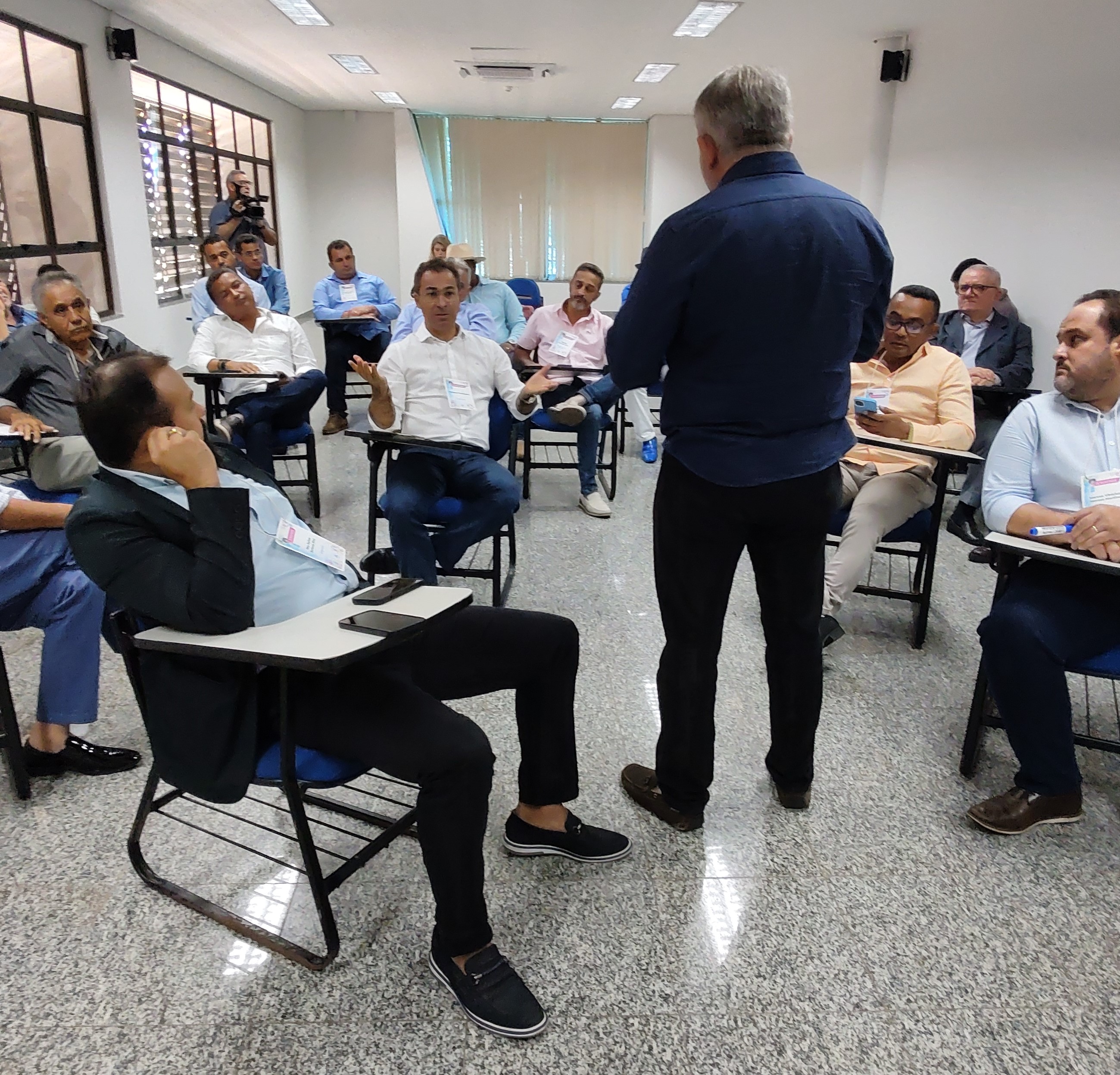 "Sabemos da nossa responsabilidade com quem está iniciando a vida e, por isso, mesmo com as dificuldades financeiras, vamos manter todas as ações e investimentos para esse público”, afirmou o prefeito