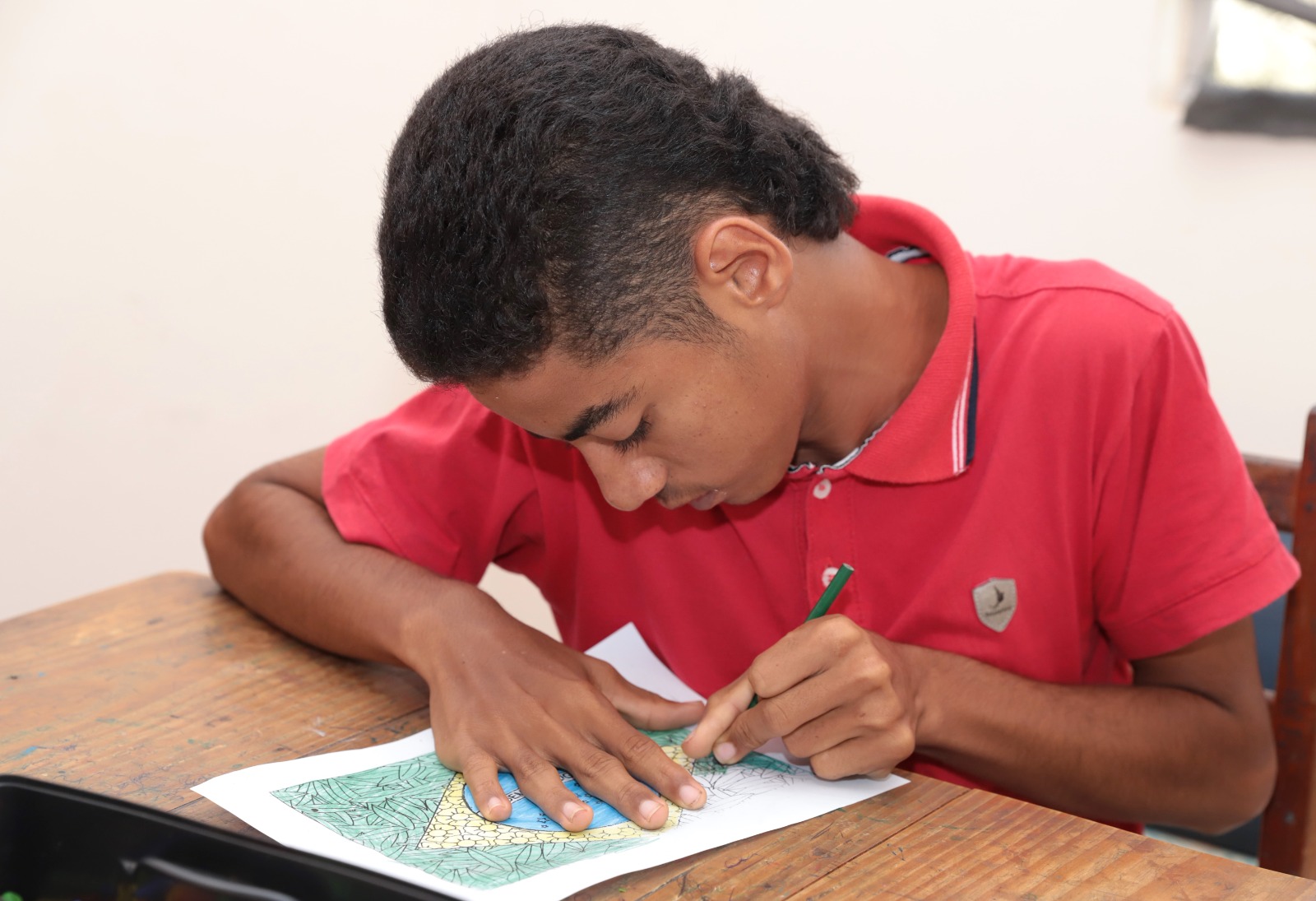 O suporte recebido está sendo importante para a qualidade de vida do estudante Marcos Welves, de 15 anos, que parou de tomar remédio controlado e melhorou a capacidade de aprendizagem