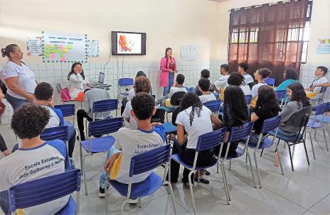 Prevenção da gravidez na adolescência é tema de palestras em Araguaína