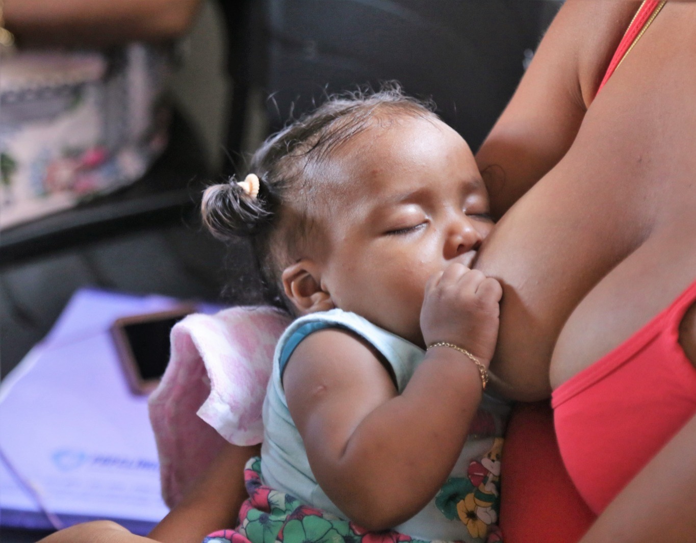 Os servidores das UBS também receberão capacitações sobre o manejo clínico da amamentação com apoio da Atenção Básica do Município e do Hospital Dom Orione