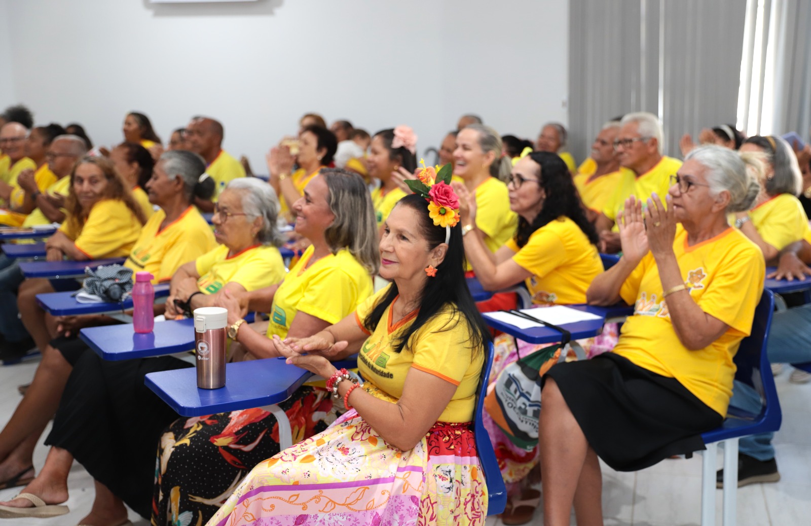 O novo ambiente está localizado em uma região mais centralizada da cidade, é todo climatizado, conta com cadeiras novas e local para exibição de slides