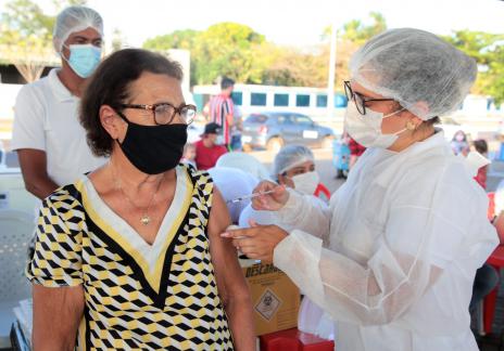 Vacinação com a Pfizer bivalente inicia na segunda-feira, 27, para grupos prioritários de Araguaína