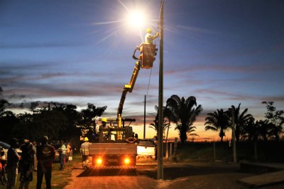 Wagner leva energia elétrica para 100% da zona rural de Araguaína