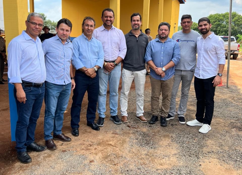 A comitiva visitou diversos bairros recentemente pavimentados e grandes obras públicas em andamento, como as avenidas Siqueira Campos e João Ribeiro, segunda etapa da Via Norte, além da Via Lago e o Centro de Convenções