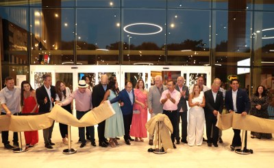 “É símbolo de progresso e impulsionará a economia local, gerando negócios, empregos e fortalecendo o turismo”, afirma Wagner na inauguração do Lago Center Shopping
