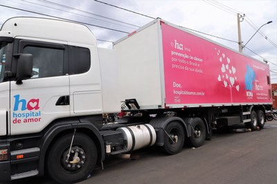 Carreta da Saúde da Mulher oferecerá exames gratuitos de mamografia e Papanicolau nestas quinta e sexta-feira