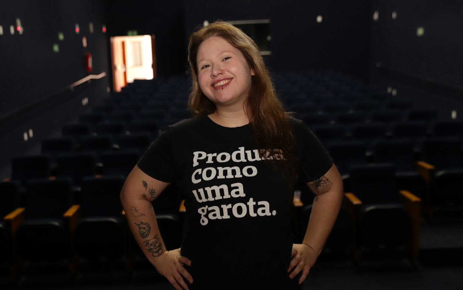 “Para mim, é muito importante que as pessoas realmente participem desse evento e tenham a oportunidade de vivenciar essa experiência cultural única que é o cinema”, conta a cineasta araguainense Sabrina Trentim