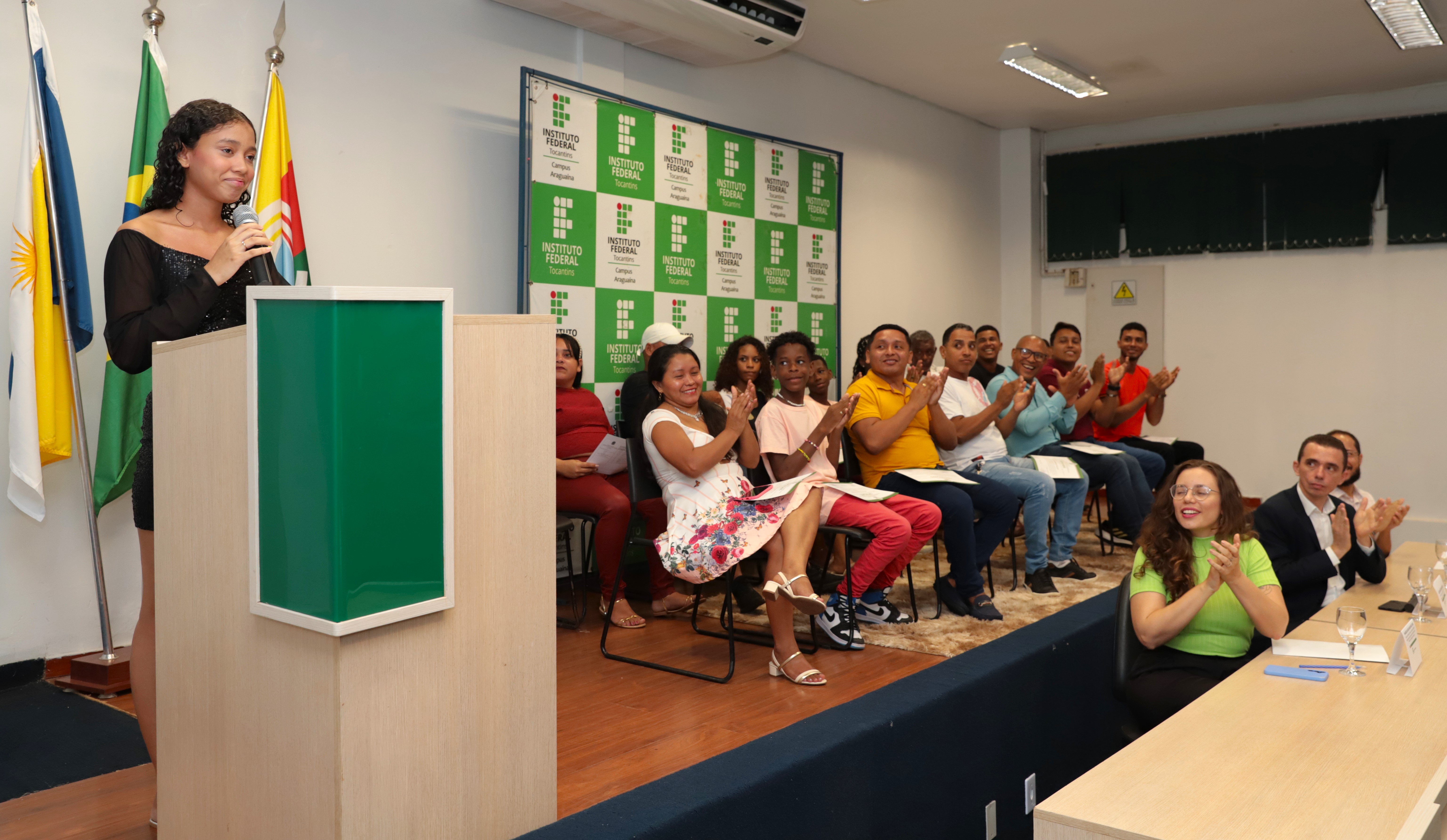 Em dezembro de 2023, a primeira turma formada por imigrantes latino-americanos concluiu o Nível Básico da capacitação