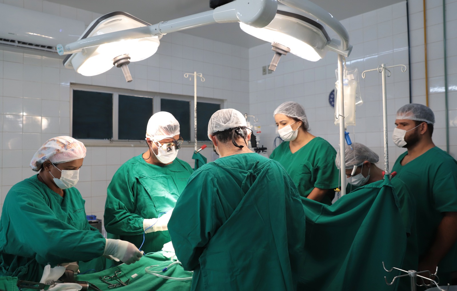 O serviço implementado no HMA é bem abrangente na variedade de procedimentos realizados, sejam eles eletivos ou de urgência, e com atuação em todos os setores do hospital, incluindo a UTI pediátrica