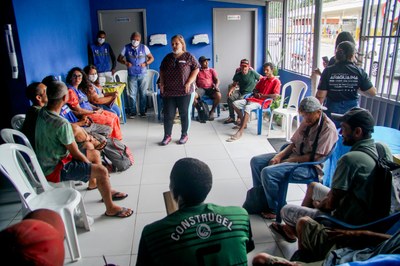 Banho Solidário realiza campanha de arrecadação de roupas e itens de higiene para pessoas em situação de rua