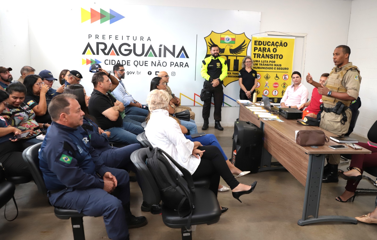 Além das questões de trânsito, as atuações também visam prevenir casos de violência contra a mulher e exploração infantil, que se tornam mais comuns nessa época do ano