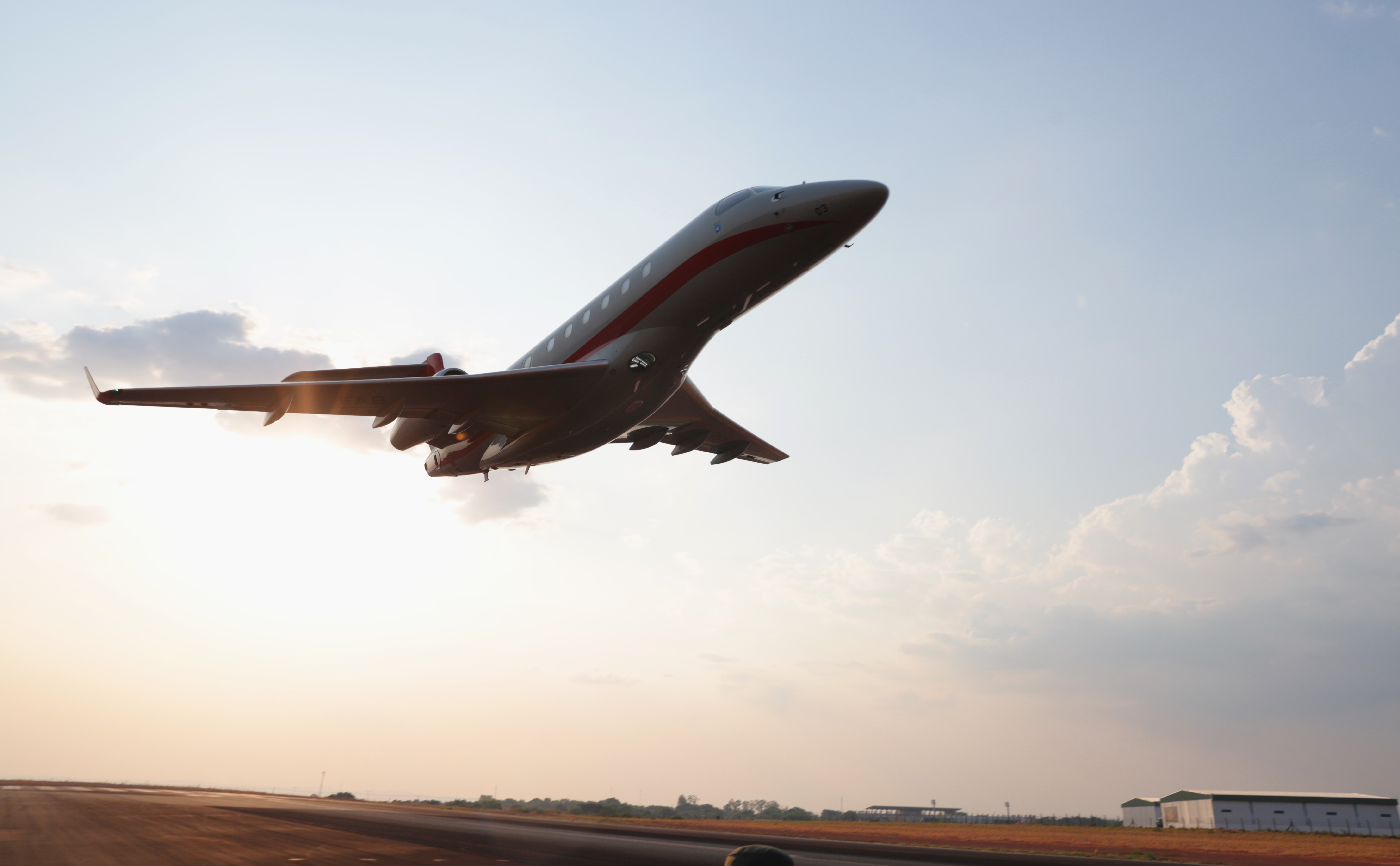 A notícia veio após uma série de investimentos feitos pela Prefeitura de Araguaína para ampliar e modernizar o aeroporto da cidade, garantindo a estrutura necessária para aeronaves de grande porte.