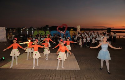 No Dia Mundial do Meio Ambiente, Reciclarte leva espetáculo de conscientização sobre os riscos das queimadas à Via Lago