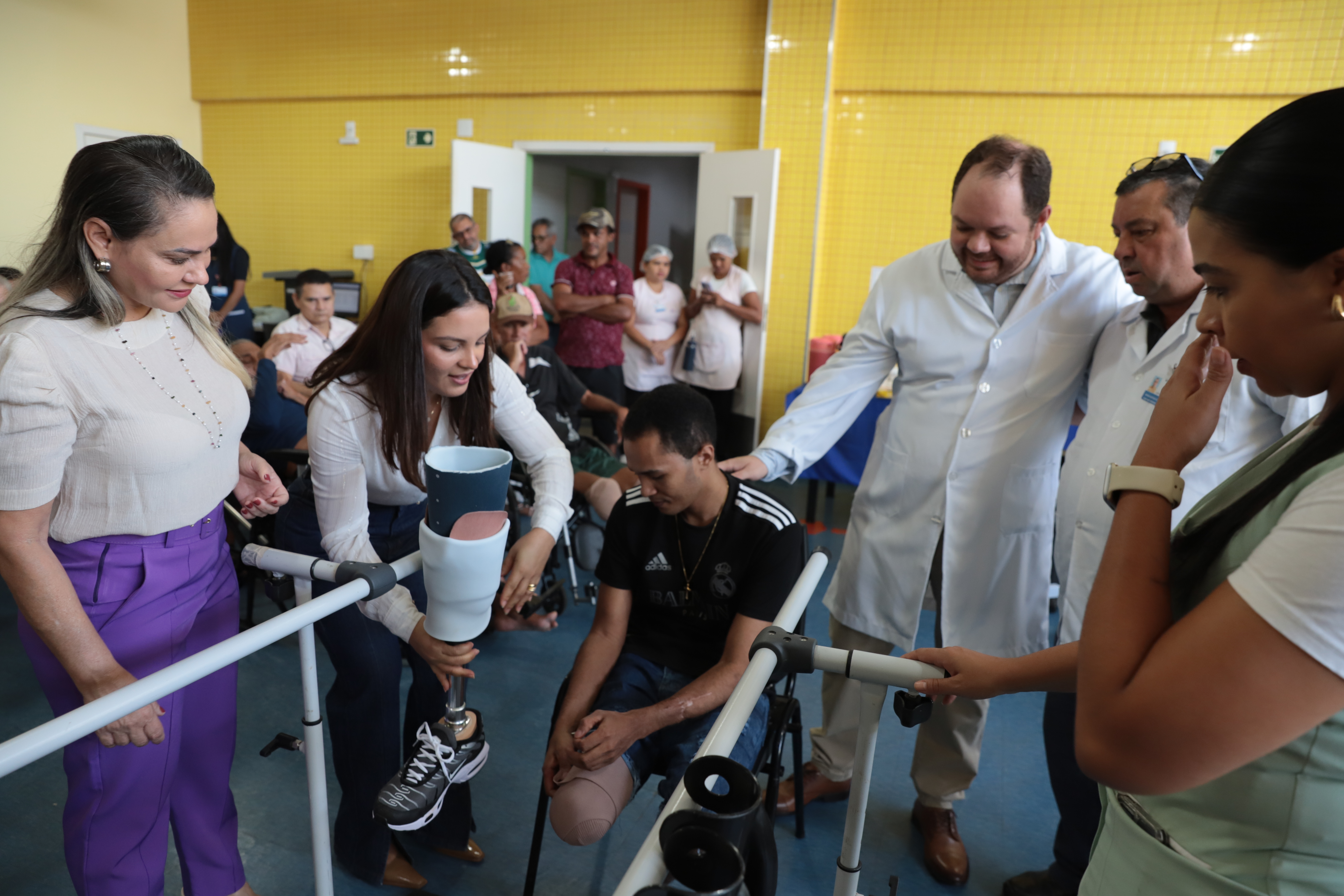 Pacientes do CER de Araguaína recebem próteses e cadeiras de roda nesta sexta-feira, 5