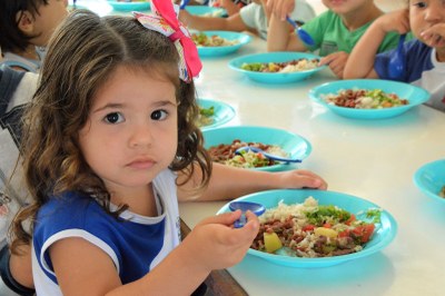 Prefeitura abre chamada pública para a compra de alimentos da agricultura familiar para a merenda escolar