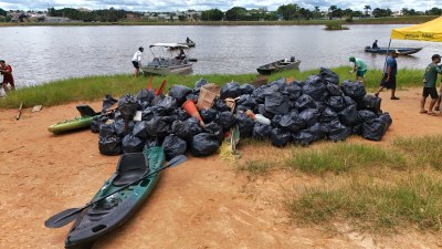 Prefeitura e voluntários promovem a primeira ação de limpeza do Lago Azul em 2025
